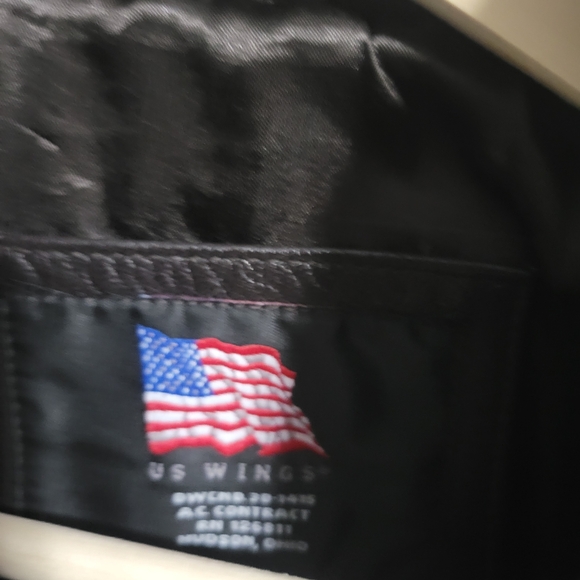 Men's Classic Vintage 90s Black Leather Bomber Jacket - Picture 3 of 8